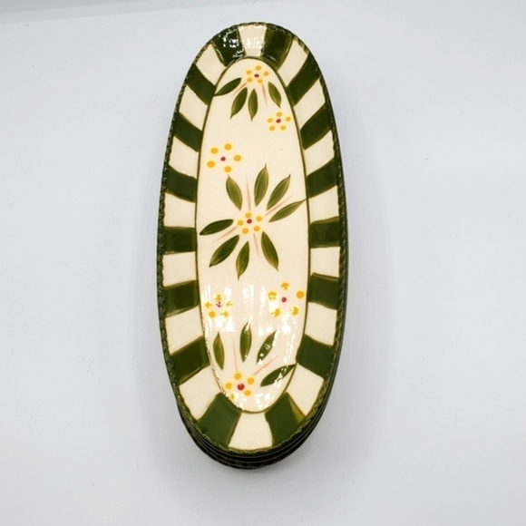 Temptations Old World Corn on the Cob Oval Plates with Skewers - Picture 7 of 13